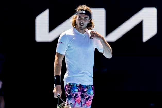 MELBOURNE, VIC - JANUARY 27: Stefanos Tsitsipas of Greece in action during the Semifinals of the 2023 Australian Open on January 27 2023, at Melbourne Park in Melbourne, Australia. (Photo by Jason Heidrich Icon Sportswire) TENNIS: JAN 27 Australian Open Icon230127008