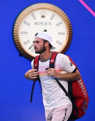 Mandatory Credit: Photo by James Gourley Shutterstock (13736332dm) Tommy Paul of the USA arrives on court Australian Open, Day Twelve, Tennis, Melbourne Park, Melbourne, Australia - 27 Jan 2023 Australian Open, Day Twelve, Tennis, Melbourne Park, Melbourne, Australia - 27 Jan 2023  Copyright: xJamesxGourley Shutterstockx 13736332dm