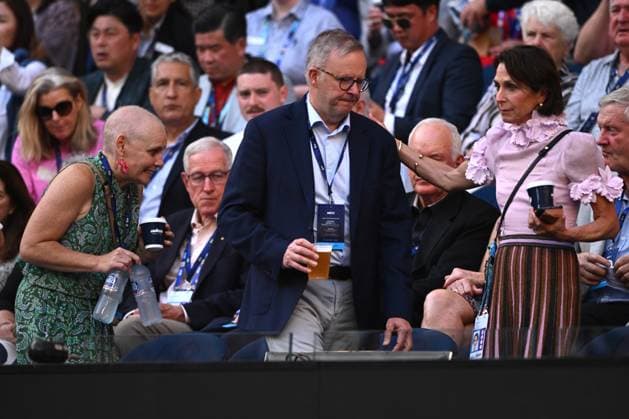 TENNIS AUSTRALIAN OPEN, Prime Minister Anthony Albanese arrives to watch the Tommy Paul of the United States and Novak Djokovic of Serbia pose Men?s semi final match at the 2023 Australian Open tennis championship at Melbourne Park in Melbourne, Thursday, January 26, 2023. ( NO ARCHIVING, EDITORIAL USE ONLY, NO USE IN BOOKS WITHOUT CONSENT MELBOURNE VICTORIA AUSTRALIA  Copyright: xJOELxCARRETTx 20230127001757098197