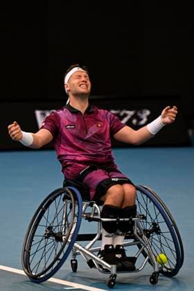 TENNIS AUSTRALIAN OPEN, Alfie Hewett of Great Britain celebrates after winning his Men?s Wheelchair singles final match against Tokito Oda of Japan at the 2023 Australian Open tennis championship at Melbourne Park in Melbourne, Saturday, January 28, 2023. ( NO ARCHIVING, EDITORIAL USE ONLY, NO USE IN BOOKS WITHOUT CONSENT MELBOURNE VICTORIA AUSTRALIA  Copyright: xLUKASxCOCHx 20230128001757439979
