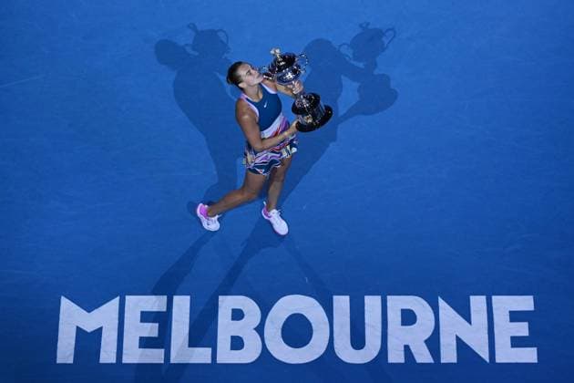 TENNIS AUSTRALIAN OPEN, Aryna Sabalenka of Belarus celebrates with the Daphne Akhurst Memorial Cup follwing her win in the Women?s Singles Final over Elena Rybakina of Kazakhstan at the 2023 Australian Open tennis tournament at Melbourne Park in Melbourne, Saturday, January 28, 2023. ( NO ARCHIVING, EDITORIAL USE ONLY, NO USE IN BOOKS WITHOUT CONSENT MELBOURNE VICTORIA AUSTRALIA  Copyright: xLUKASxCOCHx 20230128001757503571