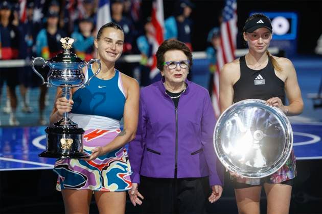 L R finalist Elena Rybakina, winner Aryna Sabalenka with cup, trophy and Billie Jean King in the middle, womens singles award ceremony, presentation, Australian Open 2023, Melbourne Park, Melbourne, Victoria, Australia Copyright: xJuergenxHasenkopfx