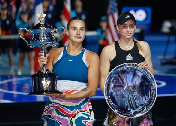 L R finalist Elena Rybakina and winner Aryna Sabalenka with cup, trophy, womens singles award ceremony, presentation, Australian Open 2023, Melbourne Park, Melbourne, Victoria, Australia Copyright: xJuergenxHasenkopfx