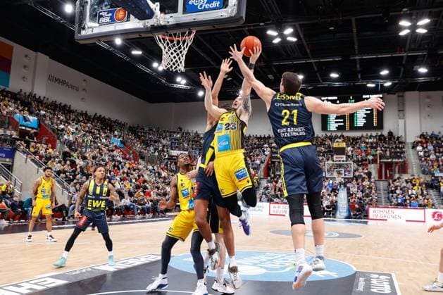 BAU 28 01 2023 Ludwigsburg Basketball MHP Riesen Ludwigsburg vs EWE Baskets Oldenburg, f l Yorman Polas Bartolo Riesen Justin Johnson Riesen Tanner Leisner Oldenburg