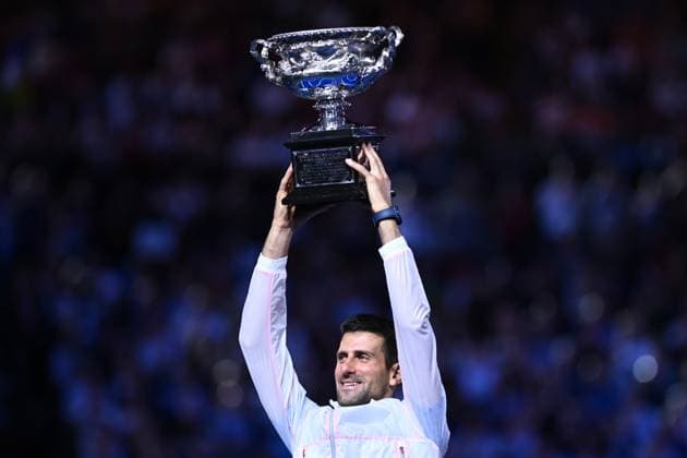 TENNIS AUSTRALIAN OPEN, Novak Djokovic of Serbia holds the Norman Brooks Challenge Cup following his win in the Men?s Singles Final against Stefanos Tsitsipas of Greece at the 2023 Australian Open tennis tournament at Melbourne Park in Melbourne, Sunday, January 29, 2023. ( NO ARCHIVING, EDITORIAL USE ONLY, NO USE IN BOOKS WITHOUT CONSENT MELBOURNE VICTORIA AUSTRALIA  Copyright: xJOELxCARRETTx 20230129001757922516
