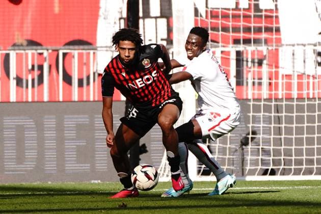Jean Clair Todibo (OGC Nice) - Mohamed Bayo (Lille) FOOTBALL : OGC Nice vs Lille - Ligue 1 Ubereats - Nice - 29 01 2023 NorbertScanella Panoramic 