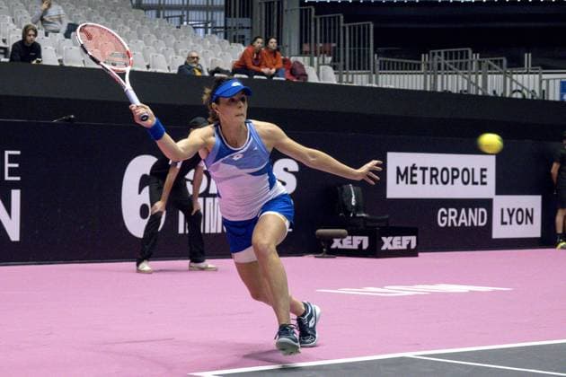 La joueuse de tennis Alize Cornet (FRA) lors de l Open 6eme sens Immobilier MÃ tropole de Lyon 2023, tournoi de tennis fÃ minin WTA, Tennis Damen 250 de Caroline Garcia, Lyon 30 01 2022 TENNIS : Open 6eme Sens Immobilier Lyon Metropole - 30 01 2023 SandrineThesillat Panoramic 