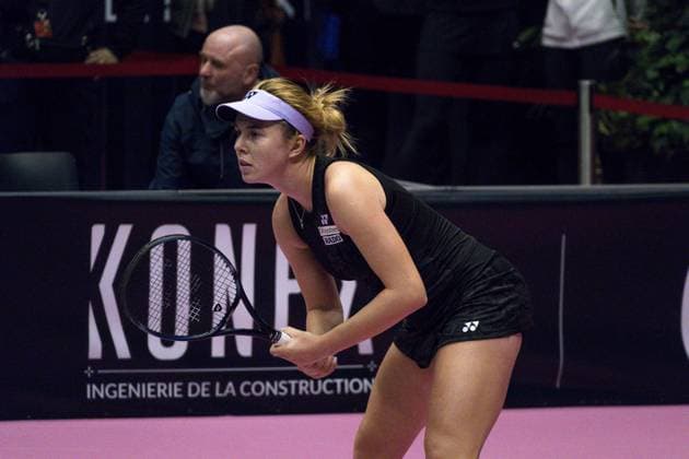 Linda Noskova (CZE) Garbine Muguruza (ESP) - Open 6eme sens Immobilier MÃ tropole de Lyon 2023, tournoi de tennis fÃ minin WTA, Tennis Damen 250 de Caroline Garcia, Lyon 30 01 2022 TENNIS : Open 6eme Sens Immobilier Lyon Metropole - 30 01 2023 SandrineThesillat Panoramic 