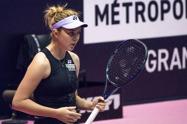 La joueuse de tennis Linda Noskova (CZE) victorieuse de l espagnole Garbine Muguruza lors de l Open 6eme sens Immobilier MÃ tropole de Lyon 2023, tournoi de tennis fÃ minin WTA, Tennis Damen 250 de Caroline Garcia, Lyon 30 01 2022 TENNIS : Open 6eme Sens Immobilier Lyon Metropole - 30 01 2023 SandrineThesillat Panoramic 