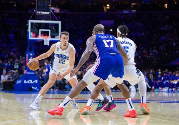NBA, Basketball Herren, USA - Sixers v Magic Franz Wagner (2 Magic) in action during the National Basketball Association game between Philadelphia Sixers and Orlando Magic at Wells Fargo Center in Philadelphia, USA Georgia Soares SPP Copyright: xGeorgiaxSoares SPPx georgia_soares_sports_press_photo_175952