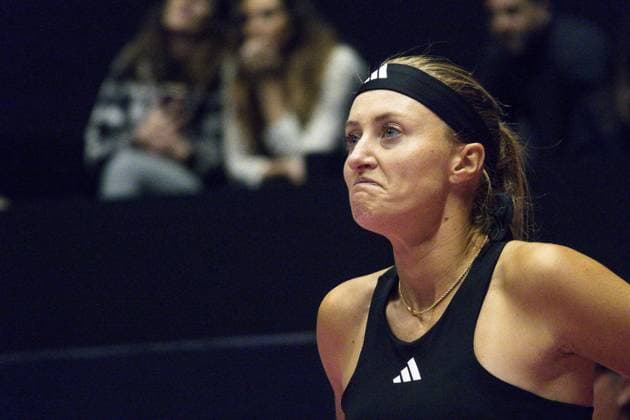 La joueuse de tennis Kristina Mladenovic (FRA) lors de l Open 6eme sens Immobilier MÃ tropole de Lyon 2023, tournoi de tennis fÃ minin WTA, Tennis Damen 250 de Caroline Garcia, Lyon 30 01 2022 - TENNIS : Open 6eme Sens Immobilier Lyon Metropole - 30 01 2023 SandrineThesillat Panoramic 