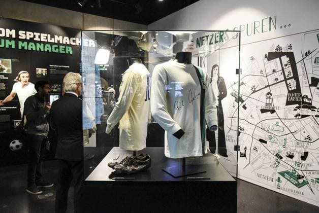 <p>Eröffnung der Ausstellung - Günter Netzer - Aus der Tiefe des Raumes - in der Fohlenwelt, dem Vereinsmuseum von Borussia Mönchengladbach. Donnerstag der 05.09.2019 in Mönchengladbach. Deutschland Nordrhein-Westfalen Mönchengladbach Copyright: LarsxFröhlich