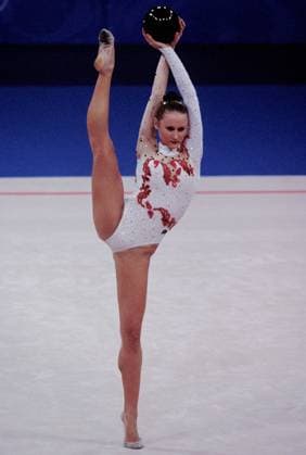 SYD 2000 ASMUS SYDNEY 2000 Olympic Games, Olympische Spiele, Olympia, OS 30 September 2000: Action file photo of Helene Asmus of Germany, during the womens rythm gymnastics. Foto de accion de archivo de Helene Asmus de Alemania, durante la gimnasia ritmica femenina. MEXSPORT SALVADOR BONILLA SYDNEY AUSTRALIA  Copyright: xSalvadorxBonillax 7620001P SYD 2000 ASMUS329