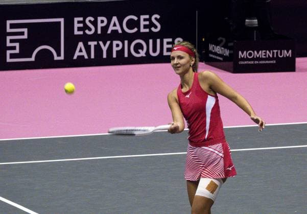 La joueuse de tennis belge Maryna Zanevska gagne 3-6 6-1 6-2 en quart de finale face Ã la russe Anastasia Potapova - Open 6eme sens Immobilier MÃ tropole de Lyon 2023, tournoi de tennis fÃ minin WTA, Tennis Damen 250 de Caroline Garcia, Lyon 03 02 2022 - TENNIS : Open 6eme Sens Immobilier Lyon Metropole - 03 02 2023 SandrineThesillat Panoramic 