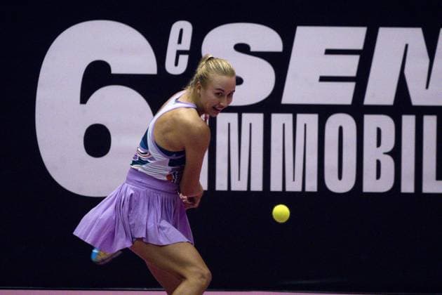 La joueuse de tennis Anastasia Potapova (RUS) lors de son match en quart de finale face Ã la belge Maryna Zanevska - Open 6eme sens Immobilier MÃ tropole de Lyon 2023, tournoi de tennis fÃ minin WTA, Tennis Damen 250 de Caroline Garcia, Lyon 03 02 2022 - TENNIS : Open 6eme Sens Immobilier Lyon Metropole - 03 02 2023 SandrineThesillat Panoramic 