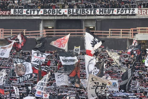 Eintracht Frankfurt Hertha BSC, 1 FBL Unfriendly greeting of the Ultras to Fredi Bobic Bundesliga match between Eintracht Frankfurt and Hertha BSC Berlin on 4 February 2023 at Deutsche Bank Park in Frankfurt am Main According to specifications of the DFL, German Football League, it is prohibited in the stadium and or from the game made photographs in the form of sequence pictures and or video-like photo series to exploit or to let exploit , Frankfurt am Main Hesse Germany Deutsche Bank Park