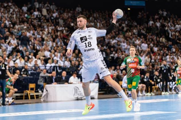 Goal Niclas Ekberg THW Kiel 18 THW Kiel vs SC Magdeburg, handball, DHB Cup, quarterfinals, season 2022 2023, 05 02 2023 Press photo Marcel von Fehrn THW Kiel vs SC Magdeburg, handball, DHB Cup, quarterfinals, season 2022 2023, 05 02 2023 Hamburg Copyright: xEibner-Pressefoto MarcelxvonxFehrnx EP_EER