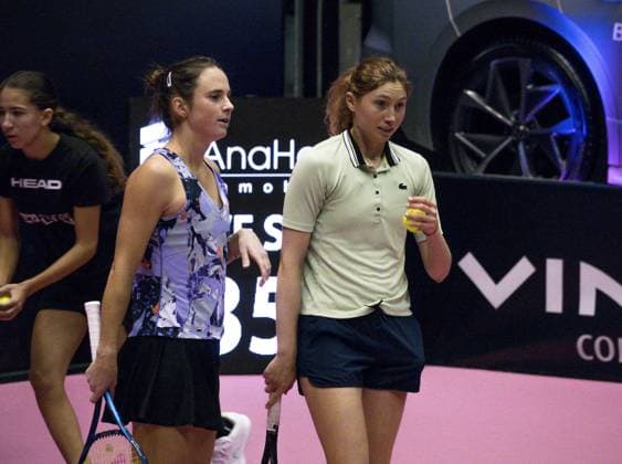 Les joueuses de tennis Cristina BUCSA (ESP) et Bibiane SCHOOFS (NED) gagnent la finale du double face Ã Olga DANILOVIC (SRB) - Alexandra PANOVA (RUS) Open 6eme sens Immobilier MÃ tropole de Lyon 2023, tournoi de tennis fÃ minin WTA, Tennis Damen 250 de Caroline Garcia, Lyon 05 02 2022 - TENNIS : Open 6eme Sens Immobilier Lyon Metropole - 05 02 2023 SandrineThesillat Panoramic 