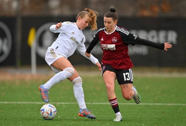 05 02 2023 Football Women Women Season 2022 2023 2 Bundesliga 12 Matchday 1 FC Nürnberg FCN Club FC Bayern München II FCB Sportfoto Zink regulations prohibit any use of photographs as image sequences and or quasi video Laura Gloning 17, FC Bayern München II Lara Felix 13, 1 FC Nürnberg FCN , right