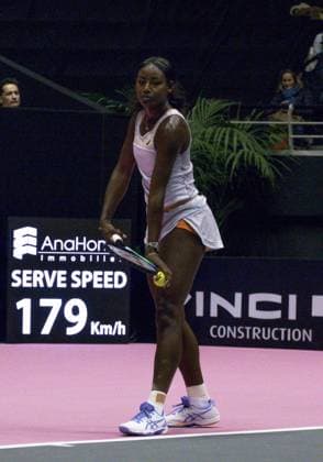 La joueuse de tennis amÃ ricaine Alycia Parks remporte le 1er set en finale face Ã la francaise Caroline Garcia- Open 6eme sens Immobilier MÃ tropole de Lyon 2023, tournoi de tennis fÃ minin WTA, Tennis Damen 250 de Caroline Garcia, Lyon 05 02 2022 - TENNIS : Finale - Open 6eme Sens Immobilier Lyon Metropole - 05 02 2023 SandrineThesillat Panoramic 