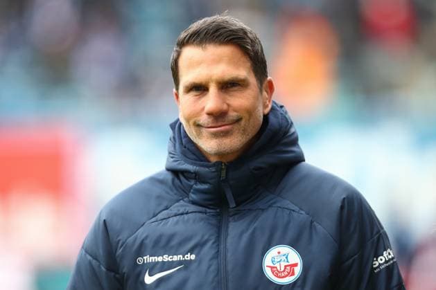 05 02 2023, xtgx, football 2 Bundesliga, FC Hansa Rostock Hamburger SV emspor, v l Patrick Gloeckner Rostock, coach portrait, portraet, single image DFL DFB REGULATIONS PROHIBIT ANY USE OF PHOTOGRAPHS as IMAGE SEQUENCES and or QUASI VIDEO Rostock