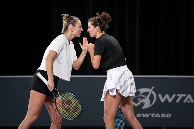 TENNIS - WTA, Tennis Damen Upper Austria Ladies Linz LINZ,AUSTRIA,06.FEB.23 - TENNIS - WTA Tour, Upper Austria Ladies Linz. Image shows Anastasia Detijuc and Miriam Kolodziejova (CZE).  GEPAxpictures xManfredxBinder