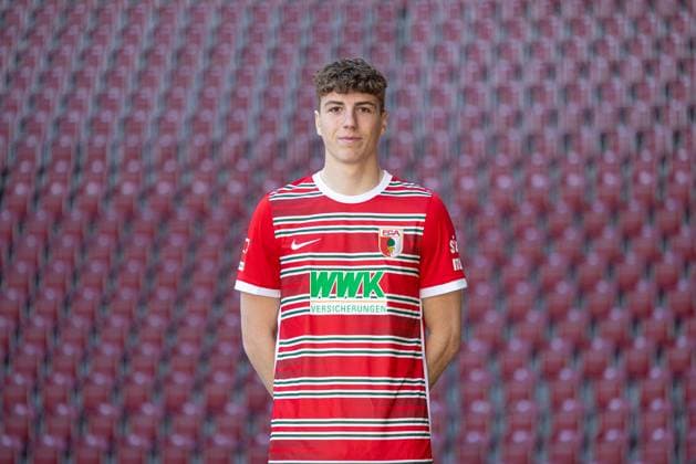 Arne Engels FC Augsburg 1 BL, Porträttermin 2022 2023,