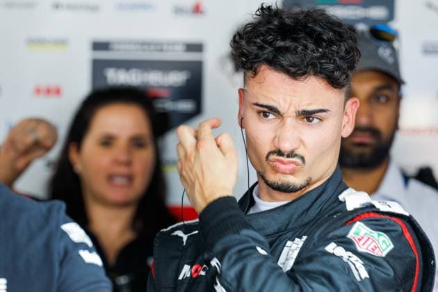 Sport Themen der Woche KW06 Sport Bilder des Tages WEHRLEIN Pascal (ger), TAG HAUER Porsche Formula E Team, Porsche 99X Electric, portrait during the 2023 Hyderabad ePrix, 3rd meeting of the 2022-23 ABB FIA Formula E World Championship, WM, Weltmeisterschaft on the Hyderabad Street Circuit from February 9 to 11, in Hyderabad, India - AUTO - 2022 FORMULA E HYDERABAD ePRIX DPPI Panoramic  03423003__LF30913