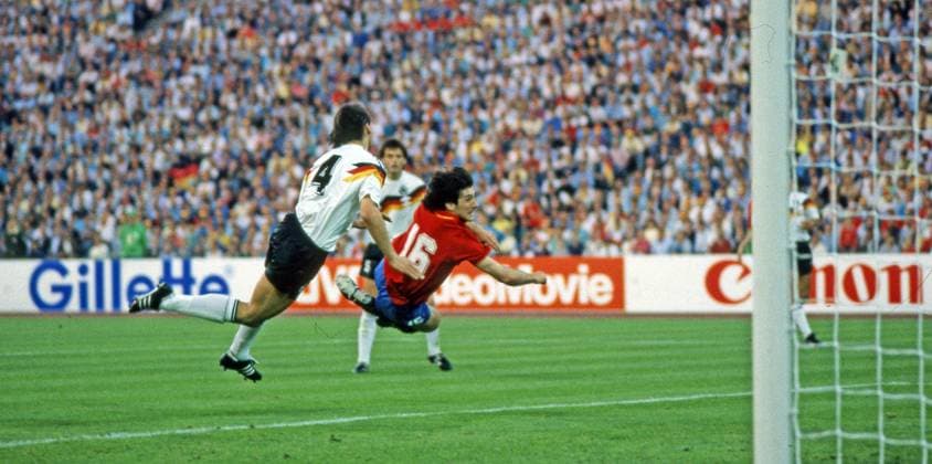17 06 88 Germany Spain Germany, Munich, 17 06 1988, Football, European Championship EM 1988 in Germany, Germany Spain 2 0 v l Jürgen Kohler Germany , Jose Maria Bakero Spain