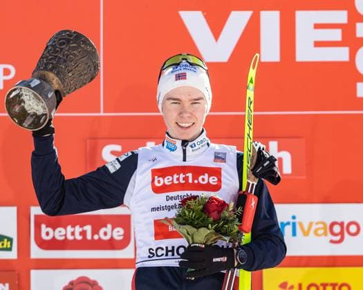 Bilder des Jahres 2023, Sport 02 Februar Sport Themen der Woche KW06 Sport Bilder des Tages Sieger des Schwarzwaldpokals 1. Jens Luraas Ofterbro NOR GER, FIS Weltcup Nordische Kombination Schonach Schwarzwaldpokal 2023, 11.02.2023 Maenner, Men FIS Weltcup Nordische Kombination Schonach Schwarzwaldpokal 2023 Schonach *** Black Forest Cup Winner 1 Jens Luraas Ofterbro NOR GER, FIS World Cup Nordic Combined Schonach Black Forest Cup 2023, 11 02 2023 Men, Men FIS World Cup Nordic Combined Schonach Black Forest Cup 2023 Schonach Copyright: xEibner-Pressefoto RogerxBuerkex EP_EER