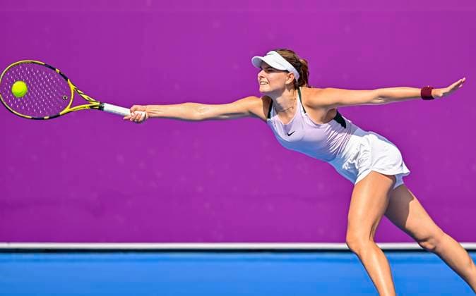 Qatar TotalEnergies Open 2023 Katarina Zavatska of Ukraine in action during her 1st round Qualifying match against Rebecca Marino of Canada at the WTA, Tennis Damen Qatar TotalEnergies Open tennis tournament at the Khalifa International Tennis Complex in Doha, Qatar, 11 February 2023 Doha Qatar  Copyright: xNoushadxThekkayilx originalFilename:varittyakkal-wtaqatar230211_npNzD.jpg