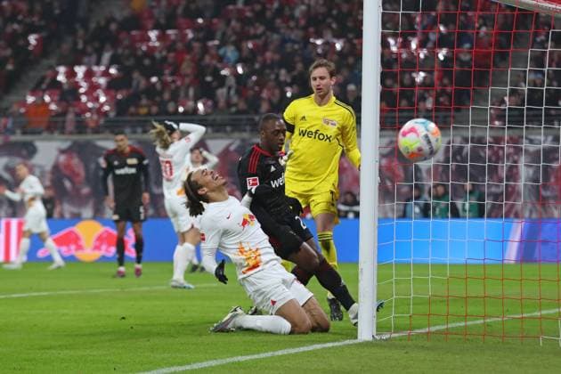 Sport Themen der Woche KW06 Sport Bilder des Tages 1. Bundesliga: RB Leipzig vs. 1. FC Union Berlin, 11.02.23 Yussuf Poulsen (9, RB Leipzig) verpasst den Ball vorm Tor knapp. Fussball, 1. Bundesliga, 20. Spieltag, Saison 2022 2023: RB Leipzig vs. 1. FC Union Berlin am 11.02.23 in der Red Bull Arena, Leipzig. DFL REGULATIONS PROHIBIT ANY USE OF PHOTOGRAPHS AS IMAGE SEQUENCES AND OR QUASI-VIDEO. *** 1 Bundesliga RB Leipzig vs 1 FC Union Berlin, 11 02 23 Yussuf Poulsen 9, RB Leipzig narrowly misses the ball in front of goal Football, 1 Bundesliga, 20 Matchday, Season 2022 2023 RB Leipzig vs 1 FC Union Berlin on 11 02 23 at Red Bull Arena, Leipzig DFL REGULATIONS PROHIBIT ANY USE OF PHOTOGRAPHS AS IMAGE SEQUENCES AND OR QUASI VIDEO Copyright: xBEAUTIFULxSPORTS JanxKaeferx