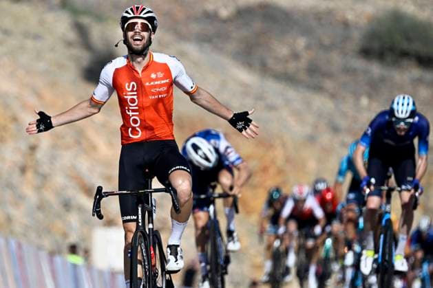 Bilder des Jahres 2023, Sport 02 Februar Sport Themen der Woche KW06 Sport Bilder des Tages QURAYYAT, OMAN - FEBRUARY 12 : Herrada Jesus (ESP) of Cofidis victory during stage 2 of the 12th edition of the 2023 Tour of Oman UCI ProSeries cycling race, a stage of 174 kms with start in Sultan Qaboos Sports Complex and finish in Qurayyat on February 12, 2023 in Qurayyat, Oman, 12 02 2023 ( Motordriver Guy De Vuyst - Tour Of Oman 2023 - 12 02 2023 PhotoNews Panoramic 