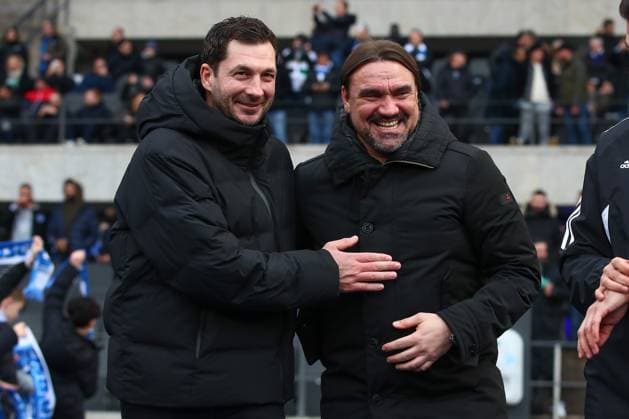 Berlin, Deutschland 12. Februar 2023: 1. BL - 2022 2023 - Hertha BSC Berlin vs. Borussia Mönchengladbach v.l. Sandro Schwarz (Hertha, Trainer), Daniel Farke (Moenchengladbach, Trainer) DFL regulations prohibit any use of photographs as image sequences and or quasi-video Olympiastadion Berlin *** Berlin, Germany 12 February 2023 1 BL 2022 2023 Hertha BSC Berlin vs Borussia Mönchengladbach v l Sandro Schwarz Hertha, Trainer , Daniel Farke Moenchengladbach, Trainer DFL regulations prohibit any use of photographs as image sequences and or quasi video Olympiastadion Berlin Copyright: xFotostandx xTaegerx