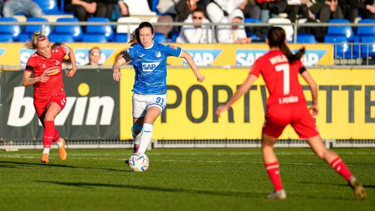 v li Mandy Islacker Cologne, 8 , Jana Feldkamp TSG, 31 , Manjou Sabrina Wilde Cologne, 7 , action, action, game scene, 12 02 2023, Sinsheim Hoffenheim Germany , football, Flyeralarm Frauen Bundesliga, TSG 1899 Hoffenheim 1 FC Köln, 12 02 2023, Sinsheim Hoffenheim Germany , Football, Flyeralarm Frauen Bundesliga, TSG 1899 Hoffenheim 1 FC Köln, DFB DFL REGULATES PROHIBIT ANY USE OF PHOTOGRAPHS AS IMAGE SEQUENCES AND OR QUASI VIDEO xozx