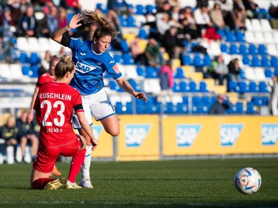 Chantal Hagel TSG Hoffenheim, 07 in duel with Jana Beuschlein 1 FC Koeln, 23 , GER, TSG 1899 Hoffenheim vs 1 FC Koeln, Football Flyeralarm Womens Bundesliga, 12 Matchday, Season 2022 2023, 12 02 2023 GER, TSG 1899 Hoffenheim vs 1 FC Koeln, Football Flyeralarm Womens Bundesliga, 12 Matchday, Season 2022 2023, 12 02 2023 Hoffenheim Copyright: xEibner Memmlerx EP_MMR