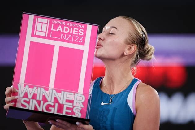 TENNIS - WTA, Tennis Damen Upper Austria Ladies Linz LINZ,AUSTRIA,12.FEB.23 - TENNIS - WTA Tour, Upper Austria Ladies Linz. Image shows Anastasia Potapova (RUS) at the award ceremony.  GEPAxpictures xManfredxBinder