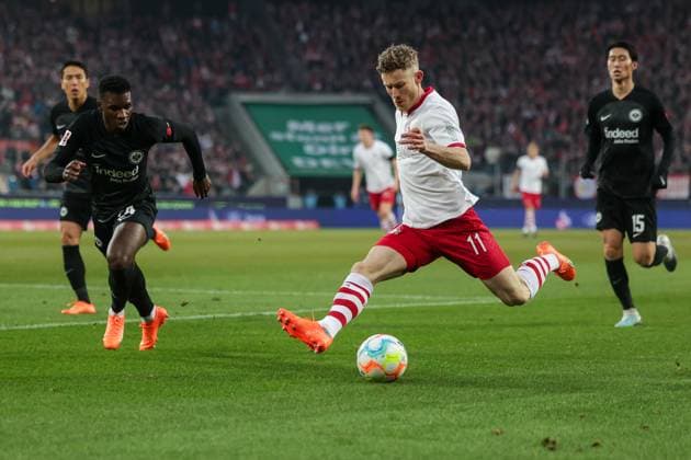 12 02 2023, Football, 2022 2023 season, 1 Bundesliga, 20 matchday, 1 FC Köln Eintracht Frankfurt, v l Aurelio Buta Eintracht Frankfurt , Florian Kainz 1 FC Köln , xRHR PHOTO DEx Copyright: DennisxEwert RHR-FOTOx RHR-FOTO DE