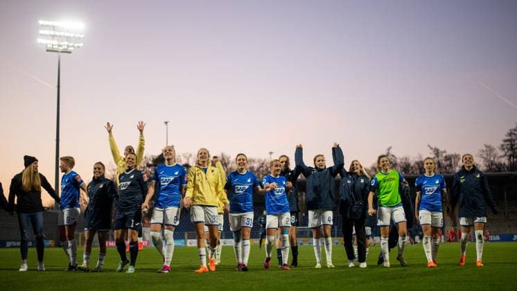 TSG Hoffenheim players cheer victory, GER, TSG 1899 Hoffenheim vs 1 FC Koeln, Football Flyeralarm Womens Bundesliga, 12 Matchday, Season 2022 2023, 12 02 2023 GER, TSG 1899 Hoffenheim vs 1 FC Koeln, Football Flyeralarm Womens Bundesliga, 12 Matchday, Season 2022 2023, 12 02 2023 Hoffenheim Copyright: xEibner Memmlerx EP_MMR