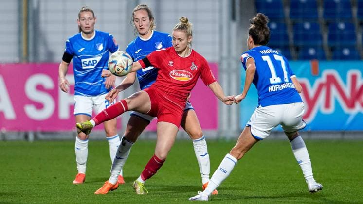 v li Sarai Linder TSG, 22 , Fabienne Dongus TSG, 33 , Lena Uebach Cologne, 27 , Franziska Harsch TSG, 17 , duel, game scene, duel, tackle, tackling, dynamics, action, action, 12 02 2023, Sinsheim Hoffenheim Germany , Football, Flyeralarm Frauen Bundesliga, TSG 1899 Hoffenheim 1 FC Köln, 12 02 2023, Sinsheim Hoffenheim Germany , Football, Flyeralarm Frauen Bundesliga, TSG 1899 Hoffenheim 1 FC Köln, DFB DFL REGULATES PROHIBIT ANY USE OF PHOTOGRAPHS AS IMAGE SEQUENCES AND OR QUASI VIDEO xozx