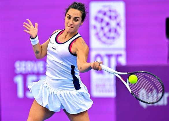 WTA, Tennis Damen Qatar TotalEnergies Open 2023 Martina Trevisan of Italy in action against Karolina Muchova of Czech Republic at the WTA Qatar TotalEnergies Open tennis tournament at the Khalifa International Tennis Complex in Doha, Qatar, 13 February 2023 DOHA Qatar  Copyright: xNoushadxThekkayilx originalFilename:varittyakkal-wtaqatar230213_npE1d.jpg