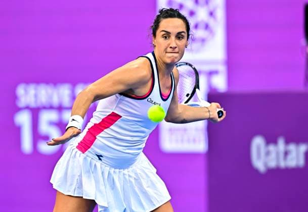 WTA, Tennis Damen Qatar TotalEnergies Open 2023 Martina Trevisan of Italy in action against Karolina Muchova of Czech Republic at the WTA Qatar TotalEnergies Open tennis tournament at the Khalifa International Tennis Complex in Doha, Qatar, 13 February 2023 DOHA Qatar  Copyright: xNoushadxThekkayilx originalFilename:varittyakkal-wtaqatar230213_npJ21.jpg