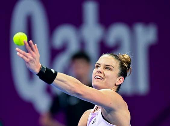 WTA, Tennis Damen Qatar TotalEnergies Open 2023 Maria Sakkari of Greece is in action against Qinwen Zheng of China at the WTA Qatar TotalEnergies Open tennis tournament at the Khalifa International Tennis Complex in Doha, Qatar on February 14, 2023. DOHA Qatar  Copyright: xNoushadxThekkayilx originalFilename:varittyakkal-wtaqatar230213_npM9Q.jpg