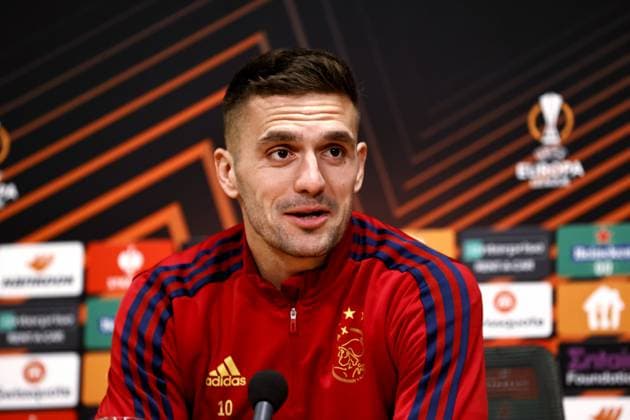 Sport Bilder des Tages AMSTERDAM - Dusan Tadic during the press conference, PK, Pressekonferenz prior to the UEFA Europa League play-off match between Ajax Amsterdam and FC Union Berlin at the Johan Cruijff ArenA on February 15, 2023 in Amsterdam, Netherlands. ANP MAURICE VAN STONE UEFA Europa League Play-off MD-1 2022 2023 xVIxANPxSportx xxANPxIVx 462848463 originalFilename: 462848463.jpg
