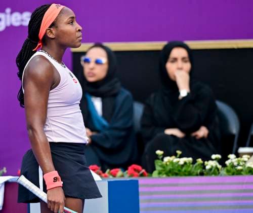 WTA, Tennis Damen Qatar TotalEnergies Open 2023 Coco Gauff of United States recat during round of 16 match against Petra Kvitova of Czech Republic at the WTA Qatar TotalEnergies Open tennis tournament at the Khalifa International Tennis Complex in Doha, Qatar, 15 February 2023 DOHA Qatar  Copyright: xNoushadxThekkayilx originalFilename:varittyakkal-wtaqatar230215_npGp5.jpg