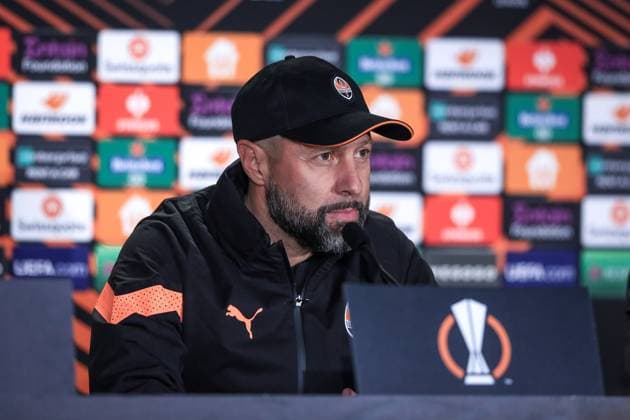 15.02.2023 Warszawa Pilka nozna UEFA Liga Europy 2022 2023 Konferencja prasowa Szachtara Donieck N z trener Igor Jovicevic Foto Adam Starszynski PressFocus 15.02.2023 Warsaw Football UEFA Europa League 2022 2023, Shakhtar Donetsk press conference, PK, Pressekonferenz trener Igor Jovicevic Credit Adam Starszynski PressFocus NEWSPIX.PL --- Newspix.pl  20230215PF_AS017