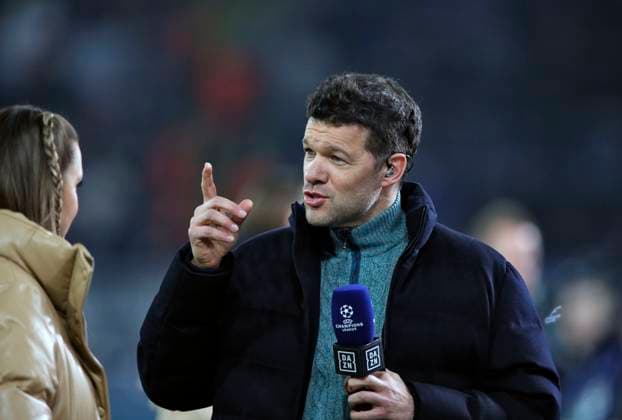 15.02.2023, Fussball UEFA Champions League 2022 2023, Achtelfinale, Borussia Dortmund - FC Chelsea, im Signal-Iduna Park Dortmund. Michael Ballack ***DFL and DFB regulations prohibit any use of photographs as image sequences and or quasi-video.*** *** 15 02 2023, Football UEFA Champions League 2022 2023, Round of 16, Borussia Dortmund FC Chelsea, at Signal Iduna Park Dortmund Michael Ballack DFL and DFB regulations prohibit any use of photographs as image sequences and or quasi video