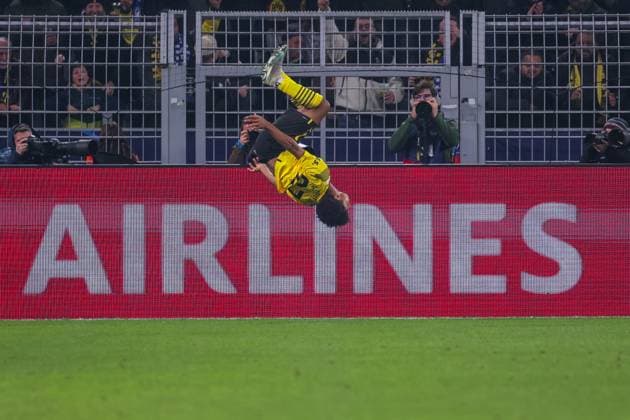 Sport Themen der Woche KW07 Sport Bilder des Tages 15.02.2023, Fussball, Saison 2022 2023, UEFA Champions League, UCL, Achtelfinale, Hinspiel Borussia Dortmund - Chelsea FC, Karim Adeyemi (Borussia Dortmund) bejubelt das Tor zum 1:0, xRHR-FOTO DEx *** 15 02 2023, Football, 2022 2023 season, UEFA Champions League, UCL, Round of 16, First leg Borussia Dortmund Chelsea FC, Karim Adeyemi Borussia Dortmund celebrates goal to make it 1 0, xRHR PHOTO DEx Copyright: DennisxEwert RHR-FOTOx RHR-FOTO DE