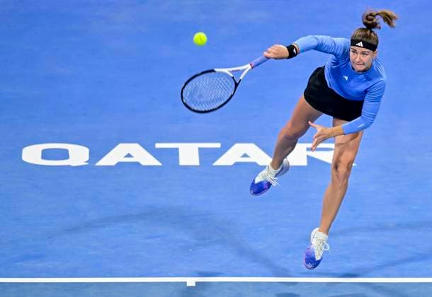 WTA, Tennis Damen Qatar TotalEnergies Open 2023 Karolina Muchova of Czech Republic in action during round of 16 match against Caroline Garcia of France at the WTA Qatar TotalEnergies Open tennis tournament at the Khalifa International Tennis Complex in Doha, Qatar, 15 February 2023 DOHA Qatar  Copyright: xNoushadxThekkayilx originalFilename:varittyakkal-wtaqatar230215_npn4z.jpg
