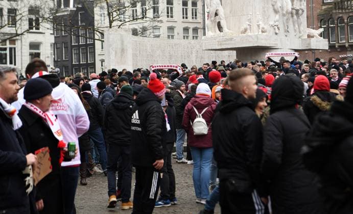 Football, men, season 2022 2023, Europa League play offs to the round of 16, first leg , Ajax Amsterdam 1 FC Union Berlin, in the picture fans of Union on match day in Amsterdam at Dam Square, 16 02 2023, Copyright: xMatthiasxKochx
